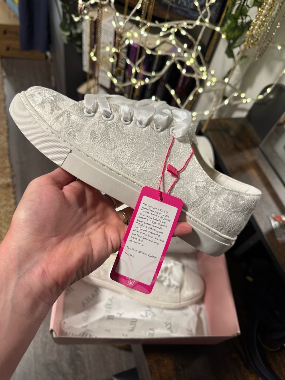 JIAJIA Bridal Sneakers - Wedding Shoes - 7.5 - NWT - Picture 9 of 15